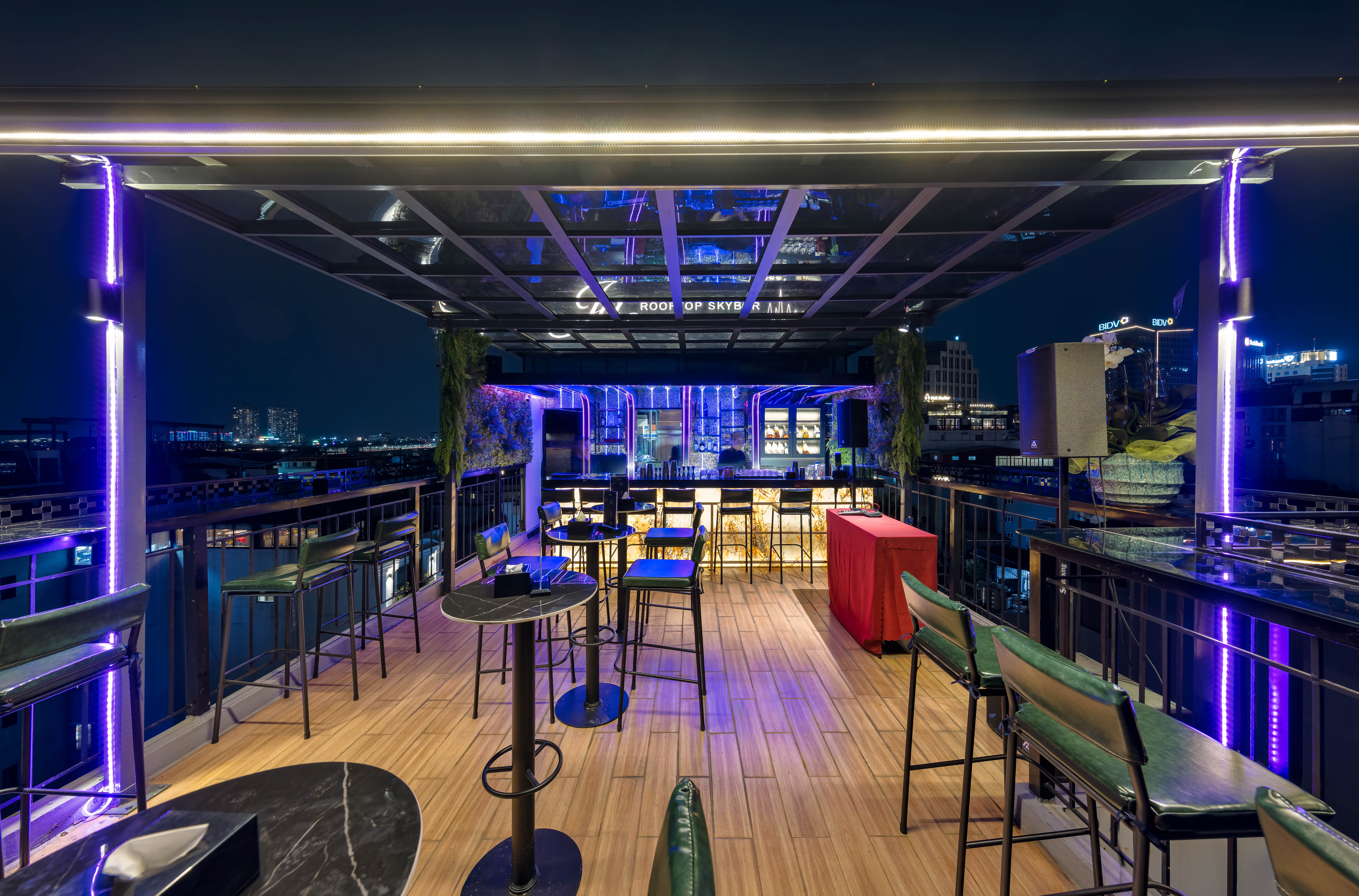 JA ROOFTOP SKYBAR & RESTAURANT