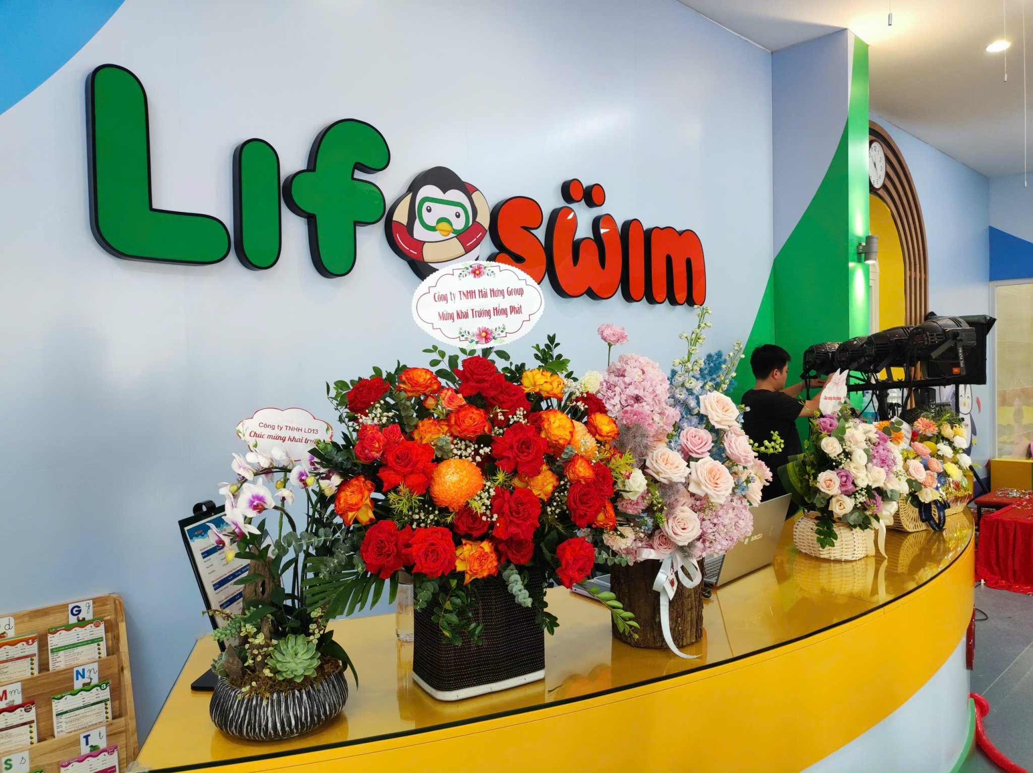 LIFESWIM - TRƯỜNG BƠI CHIM CÁNH CỤT