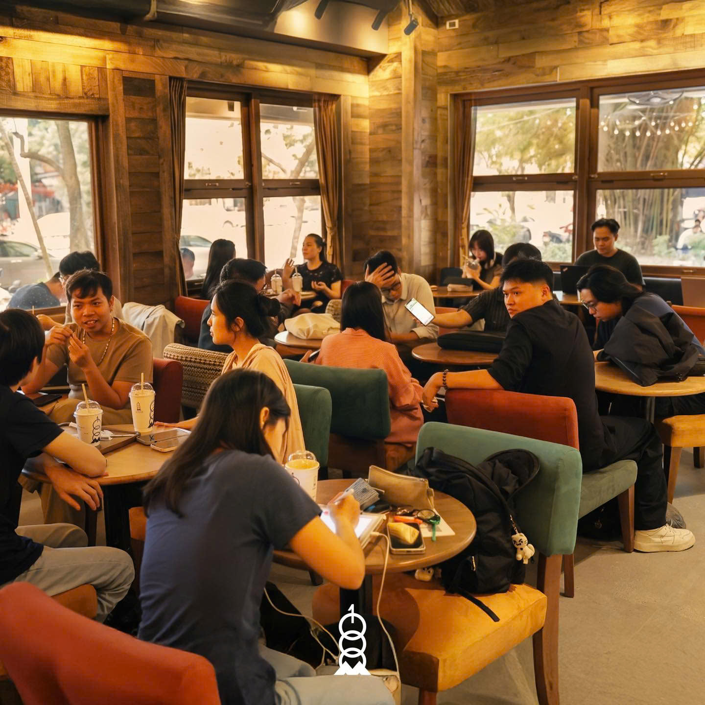 QUÁN TRÀ 1000M 2 HÀM NGHI