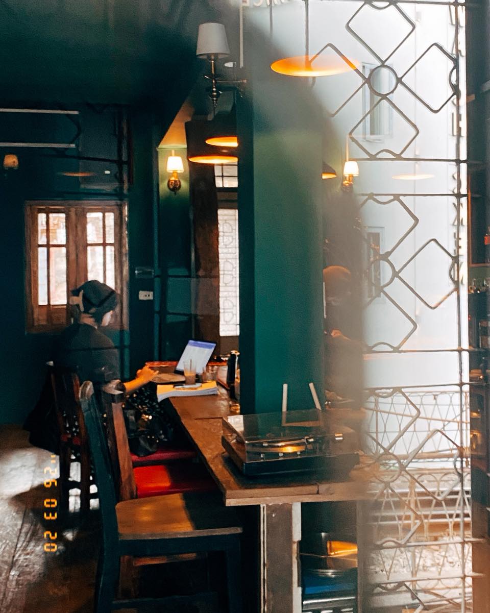 SLOW POUR COFFEE BAR