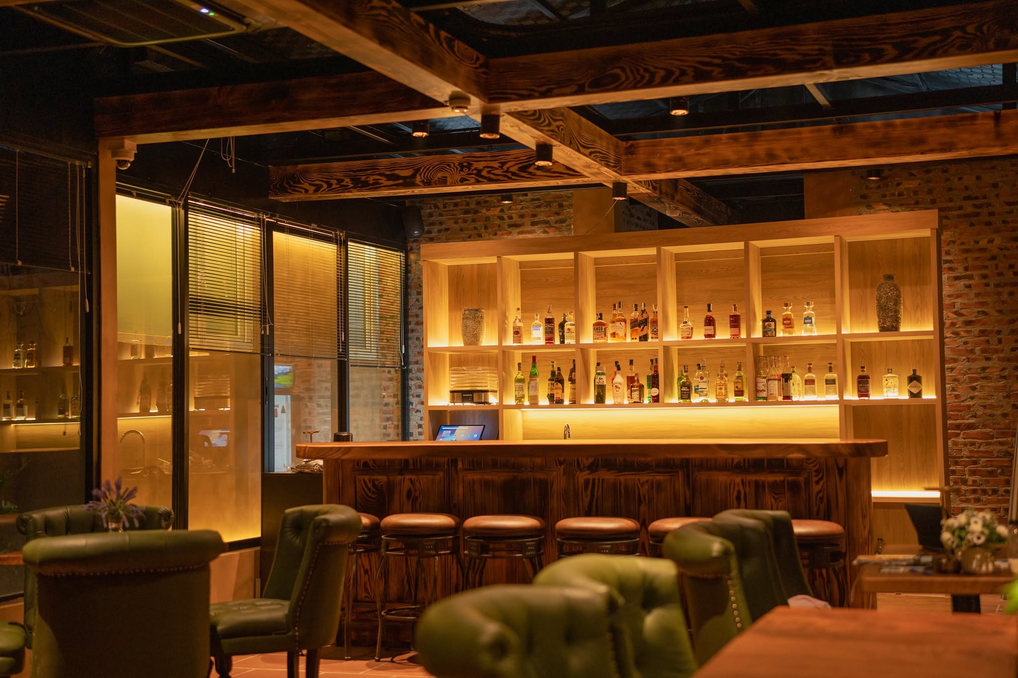 THE QUARTER CLUB BY HILINK