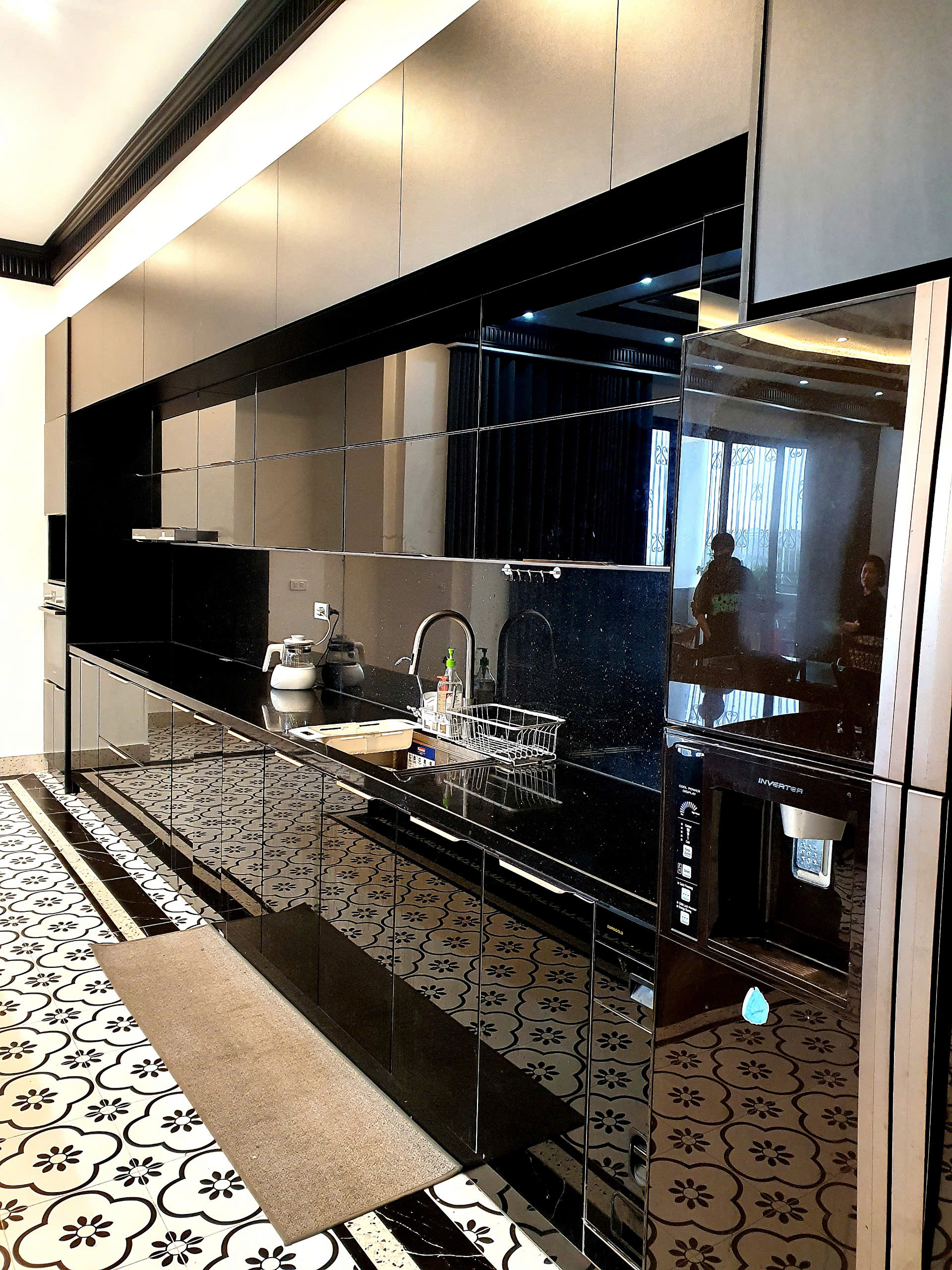 TỦ BẾP INOX CÁNH KÍNH (A.CƯỜNG - TP.BẮC NINH)