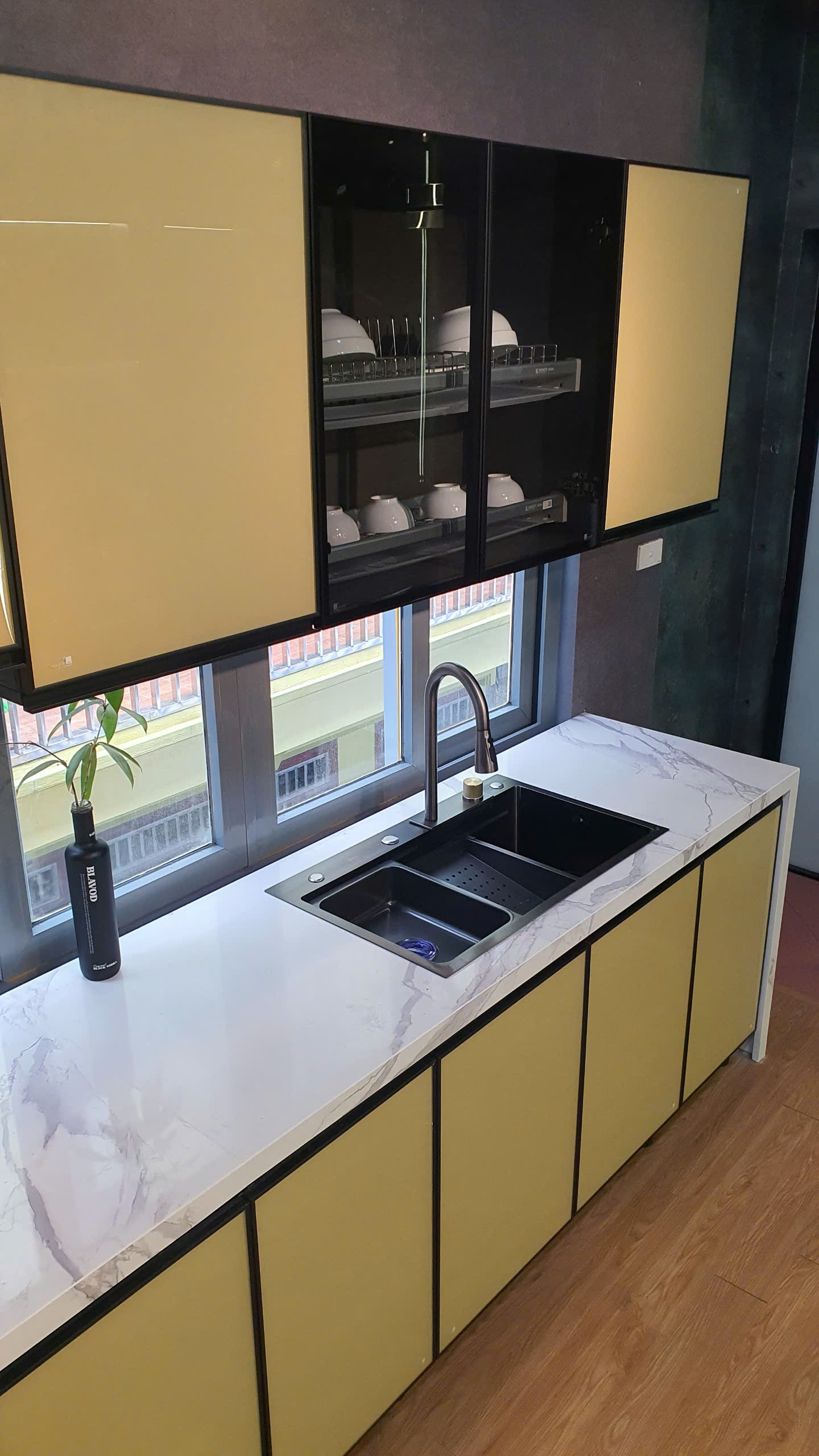 TỦ BẾP INOX CÁNH KÍNH (A.ĐỨC - HẠ LONG)