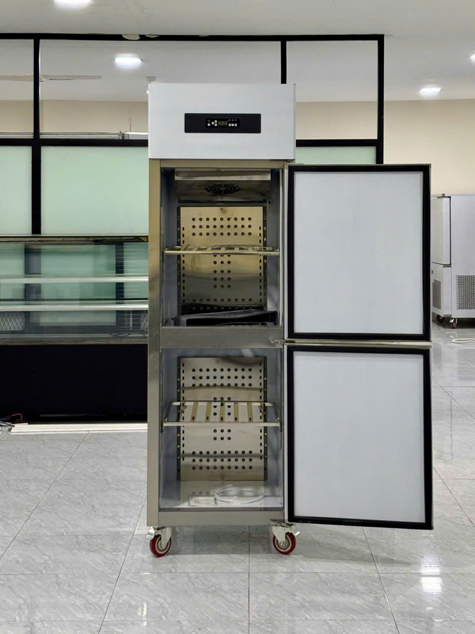 TỦ ĐỨNG 2 CÁNH MỞ INOX