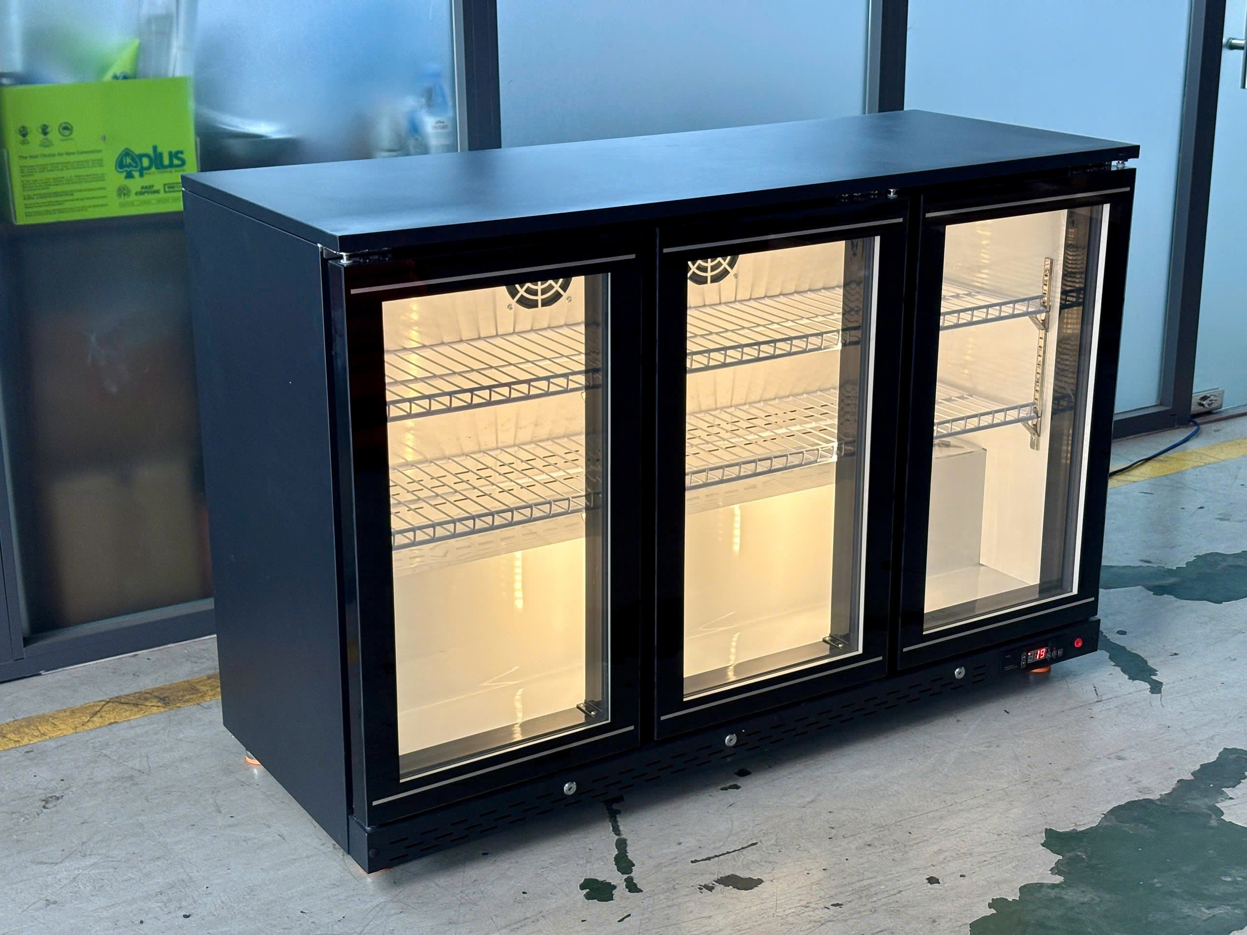 TỦ MÁT QUẦY BAR 3 CÁNH