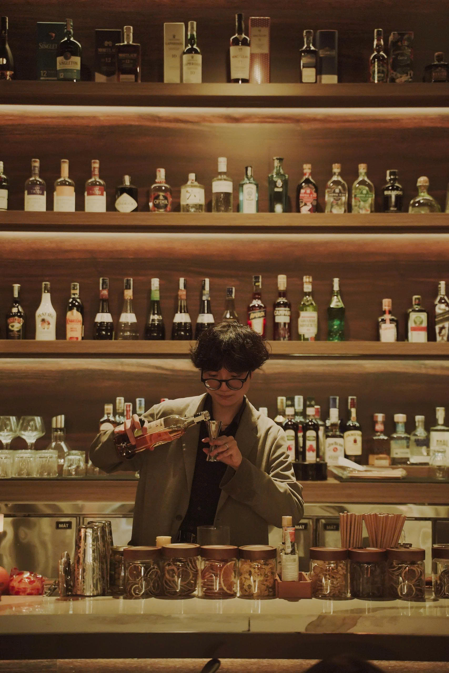  CỎ COCKTAIL & WINE 
