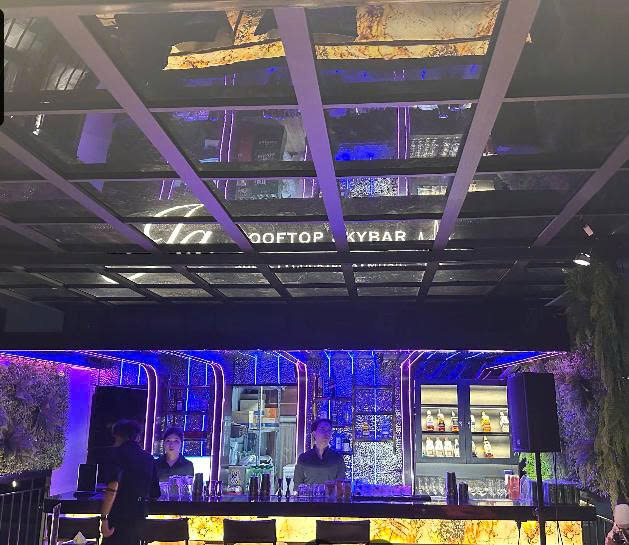  JA ROOFTOP SKYBAR & RESTAURANT 