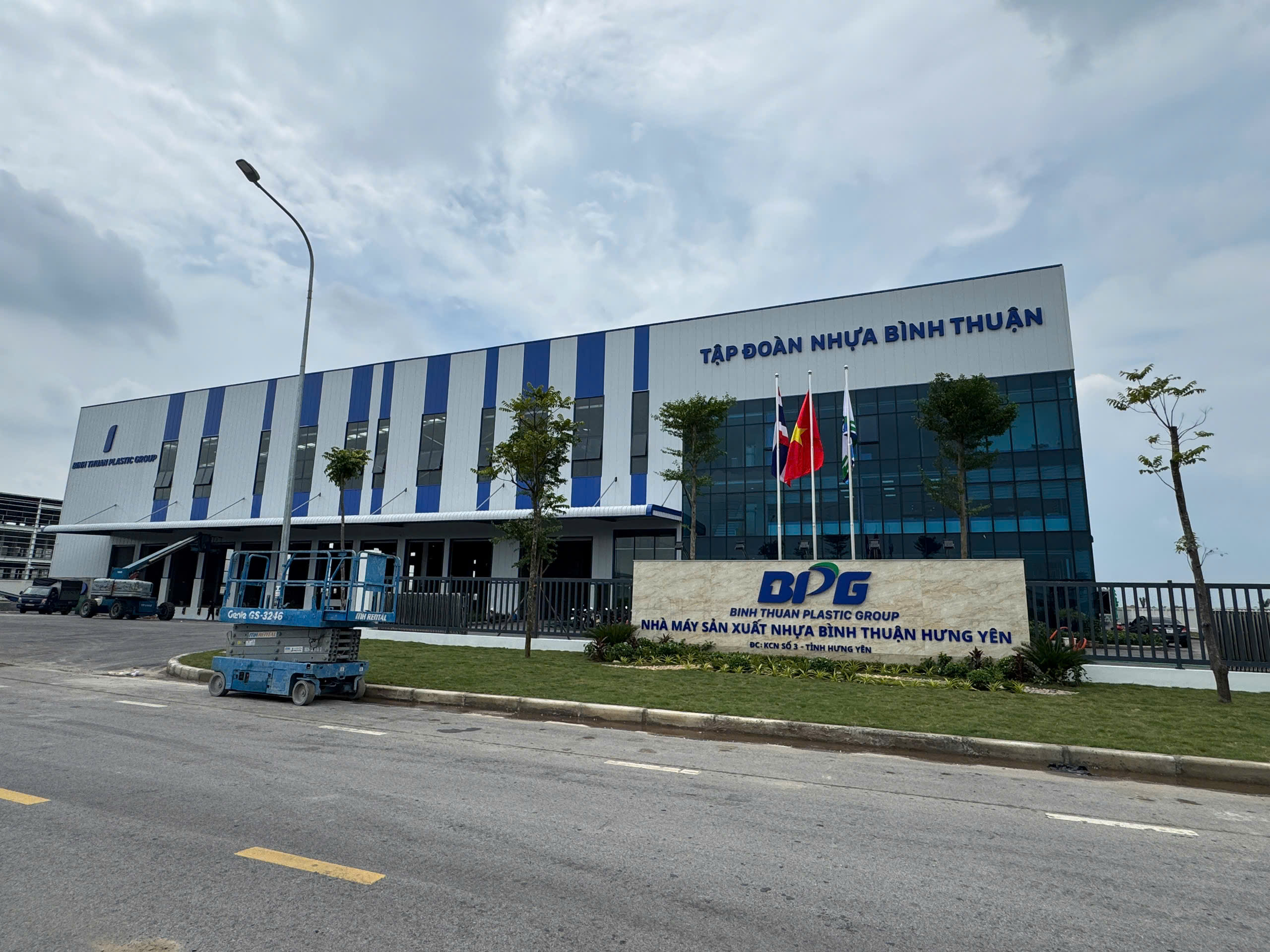  NHÀ MÁY SẢN XUẤT NHỰA BÌNH THUẬN 