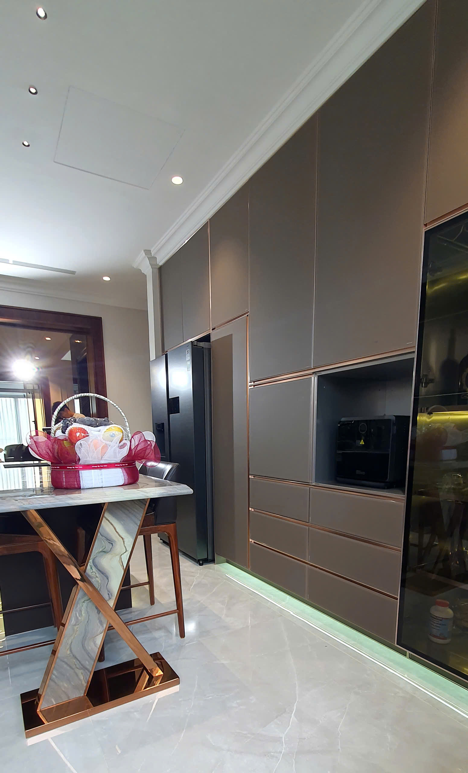  TỦ BẾP INOX CÁNH KÍNH (A.NAM VINHOMES RIVERSIDE) 