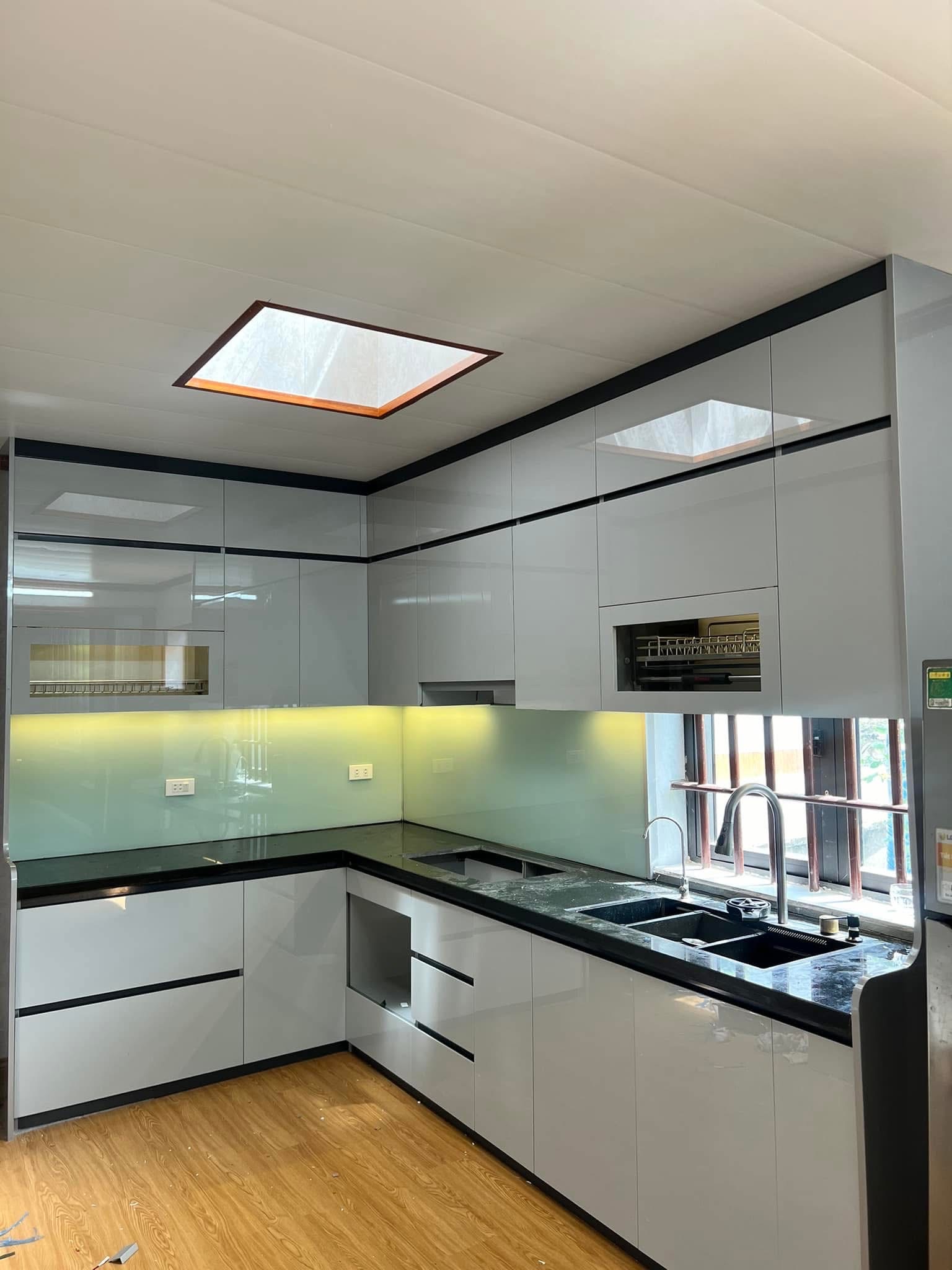  TỦ BẾP INOX CÁNH KÍNH (C.BÍCH - HÀ NAM) 