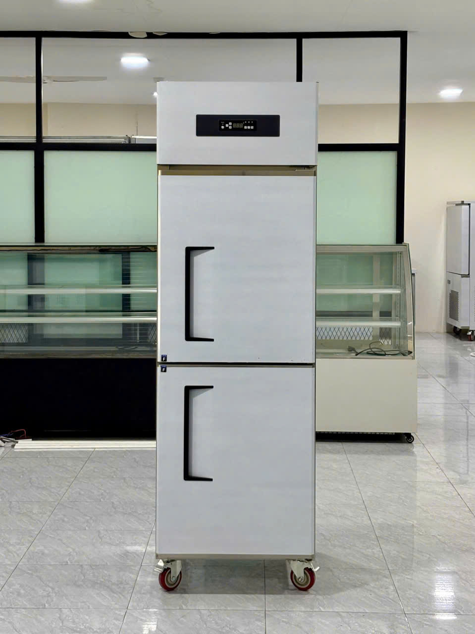  TỦ ĐỨNG 2 CÁNH MỞ INOX 