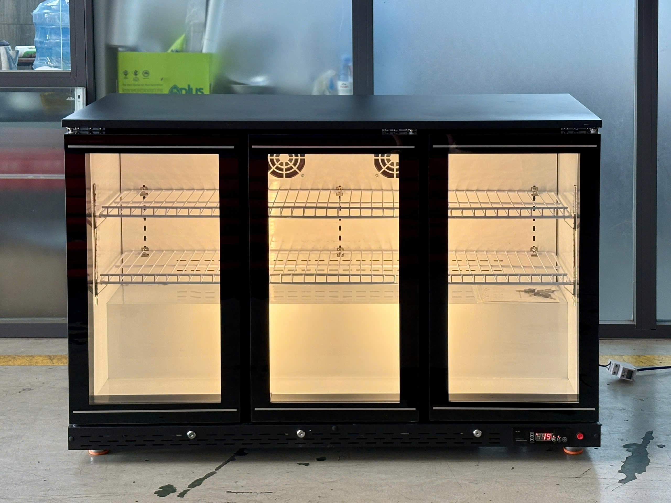  TỦ MÁT QUẦY BAR 3 CÁNH 