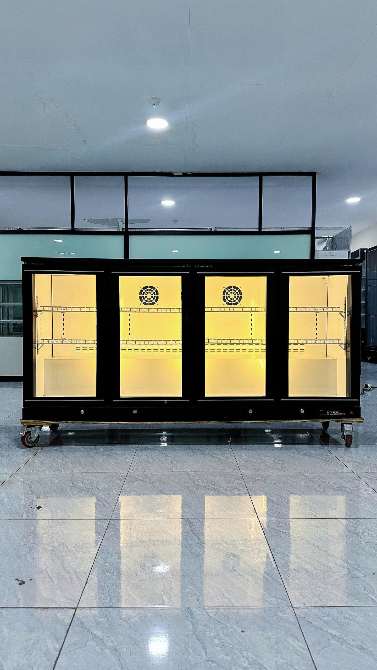  TỦ MÁT QUẦY BAR 4 CÁNH 