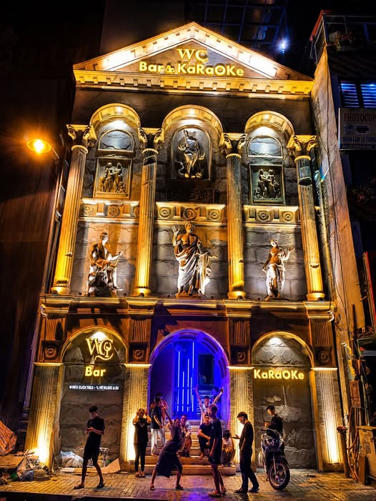  WC CLUB & ENTERTAINMENT SAPA 